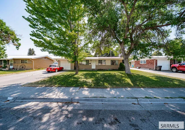 Photo 3 of Sale Pending at 618 Davidson Dr, Idaho Falls, ID 83401 | MLS# 2188907 | Listing updated on 2026-09-04