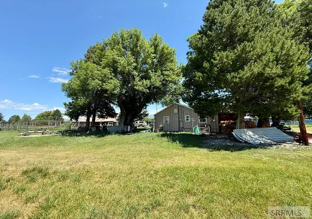 Photo 3 of Single family home for sale at 2 Hammon Dr, Salmon, ID 83467 | MLS# 2187883 | Listing updated on 2026-07-19