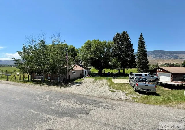 Photo 4 of Single family home for sale at 2 Hammon Dr, Salmon, ID 83467 | MLS# 2187883 | Listing updated on 2026-07-19