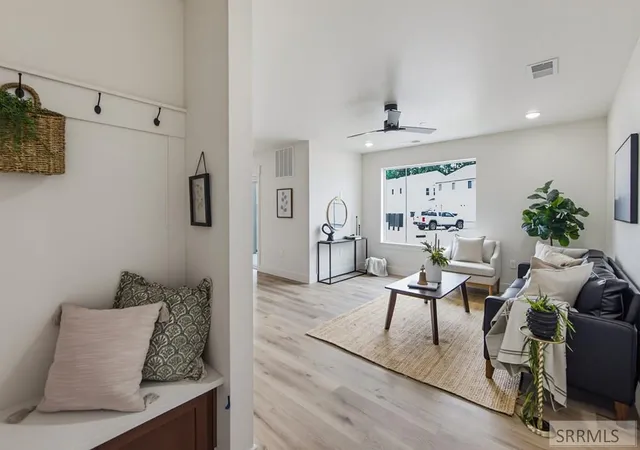Photo 3 of Condo for sale at 802 #103 E Sunnyside Road #103, Idaho Falls, ID 83404 | MLS# 2188375 | Listing updated on 2026-09-14