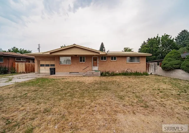 Photo 1 of Sale Pending at 240 Lincoln Dr, Idaho Falls, ID 83401 | MLS# 2188093 | Listing updated on 2026-09-10