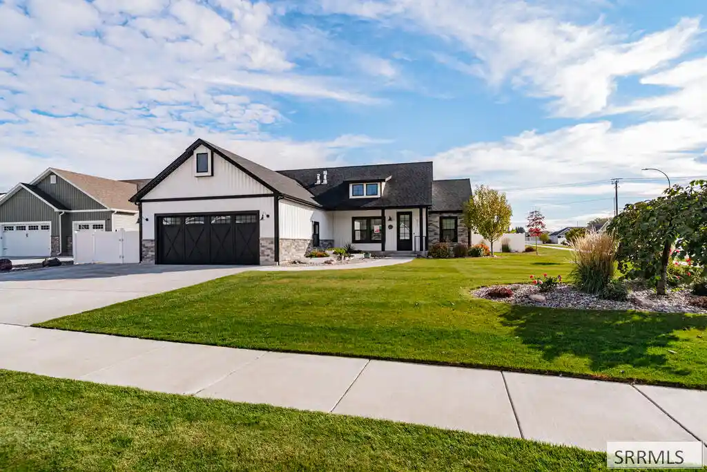 Single family home for sale at 6315 Maggie Dr, Idaho Falls, ID 83402 | MLS# 2189958
