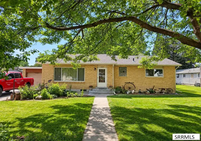 Photo 1 of Sale Pending at 420 3rd W, Aberdeen, ID 83210 | MLS# 2188587 | Listing updated on 2026-09-02