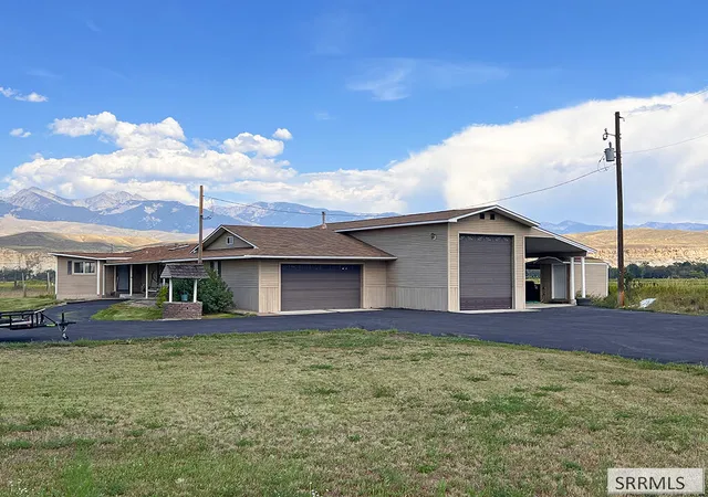 Photo 1 of Manufactured home for sale at 137 Us Hwy 93, Salmon, ID 83467 | MLS# 2188805 | Listing updated on 2026-08-27