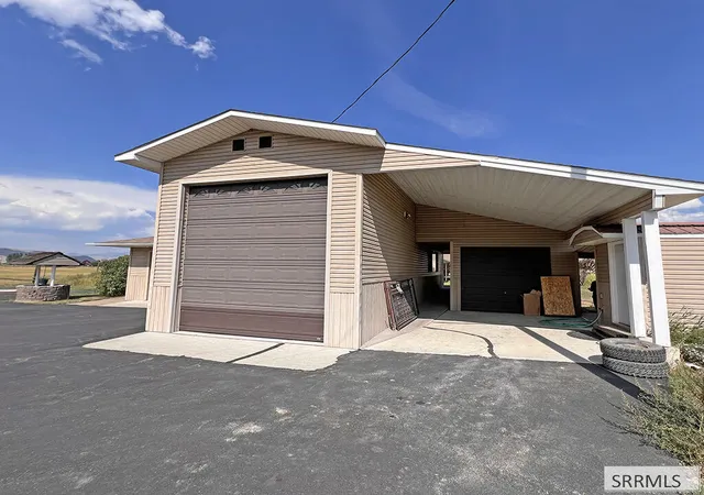 Photo 2 of Manufactured home for sale at 137 Us Hwy 93, Salmon, ID 83467 | MLS# 2188805 | Listing updated on 2026-08-27
