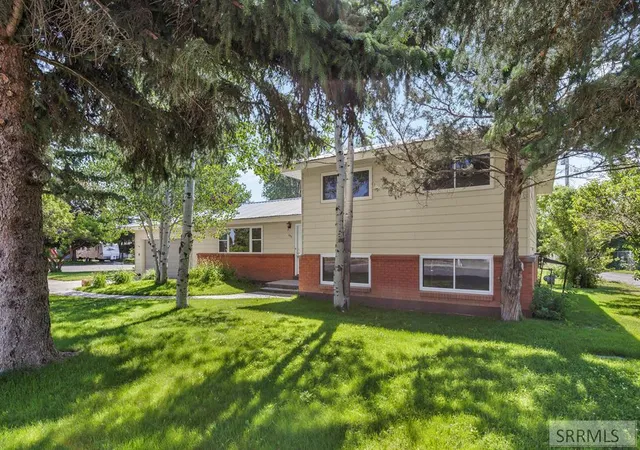 2nd image of 646 E 4th N, Saint Anthony, ID 83445 | MLS# 2187724