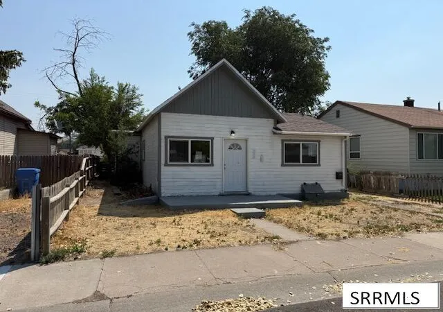Photo 1 of Single family home for sale at 220 Randolph Ave, Pocatello, ID 83201 | MLS# 2188386 | Listing updated on 2026-09-10