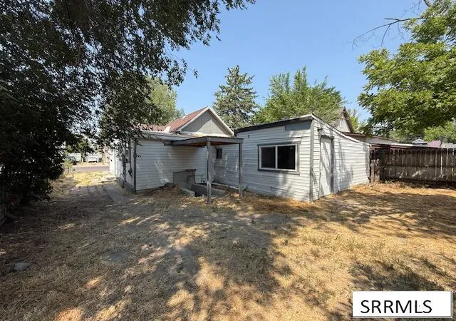 Photo 3 of Single family home for sale at 220 Randolph Ave, Pocatello, ID 83201 | MLS# 2188386 | Listing updated on 2026-09-10