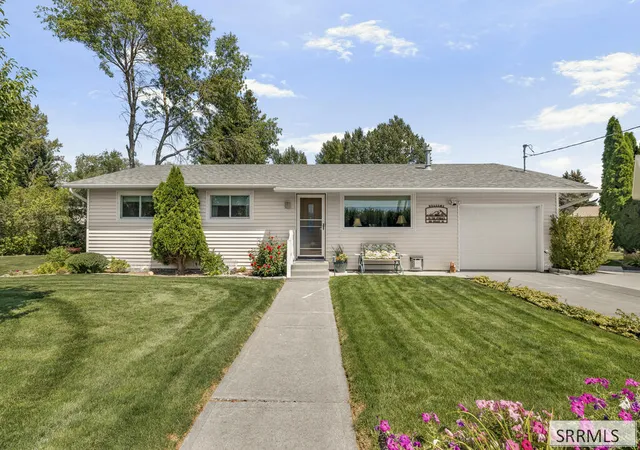 Photo 2 of Single family home for sale at 895 Kelley Dr, Shelley, ID 83274 | MLS# 2188778 | Listing updated on 2026-08-27