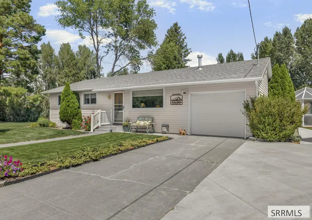 Photo 3 of Single family home for sale at 895 Kelley Dr, Shelley, ID 83274 | MLS# 2188778 | Listing updated on 2026-08-27