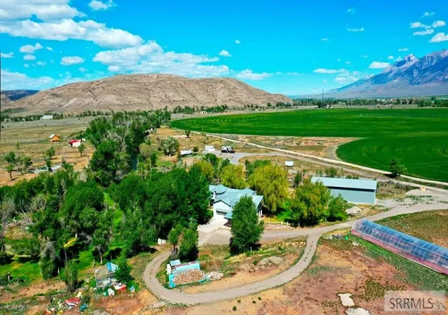 21st image of 3925 N 3650 W, Moore, ID 83255 | MLS# 2186983