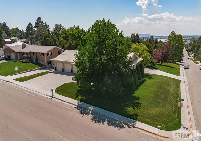 Photo 3 of Single family home for sale at 310 S 4th E, Rexburg, ID 83440 | MLS# 2187838 | Listing updated on 2026-09-10