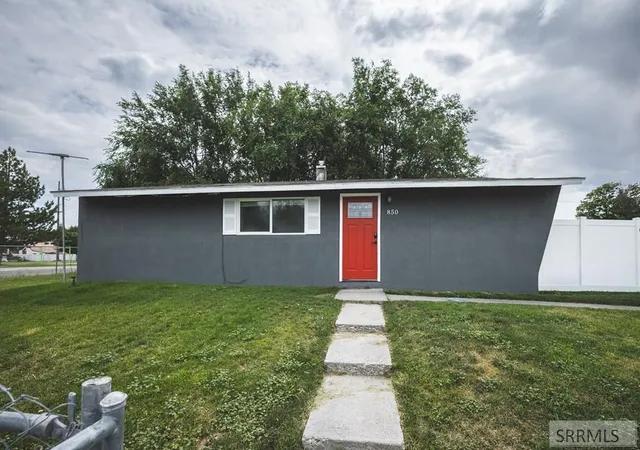 Homes for sale in Idaho Falls, ID | 850 Royal Avenue, Idaho Falls, ID 83401 | MLS# 2187739