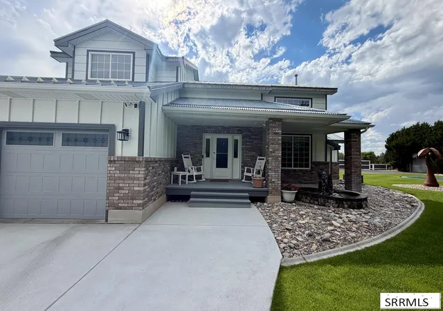 Photo 3 of Single family home for sale at 5517 Concord Circle, Idaho Falls, ID 83401 | MLS# 2188073 | Listing updated on 2026-09-09