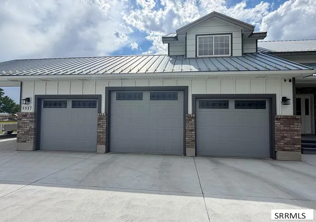 Photo 4 of Single family home for sale at 5517 Concord Cir, Idaho Falls, ID 83401 | MLS# 2188073 | Listing updated on 2026-09-09