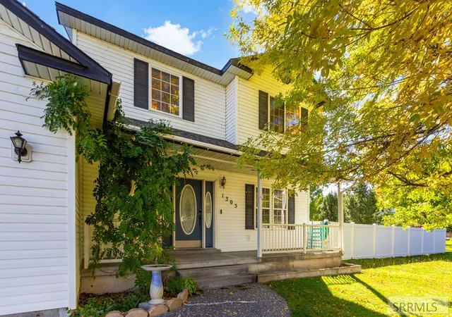 1st image of 1305 Lyn Dr, Blackfoot, ID 83221 | MLS# 2187194