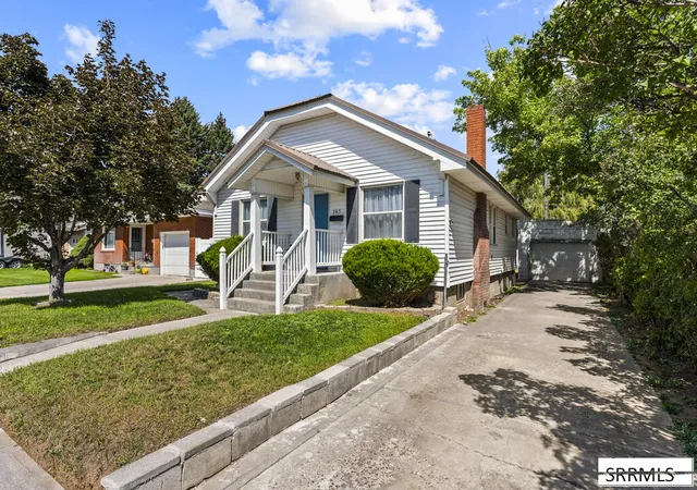Photo 4 of Single family home for sale at 565 E 16Th Street, Idaho Falls, ID 83404 | MLS# 2188766 | Listing updated on 2026-08-26