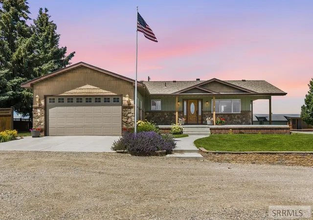 Photo 2 of Single family home for sale at 156 S 1300 West, Pingree, ID 83262 | MLS# 2187545 | Listing updated on 2026-10-24
