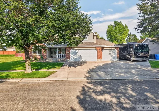 Photo 2 of Single family home for sale at 636 Gary Street, Pocatello, ID 83201 | MLS# 2188239 | Listing updated on 2026-08-27