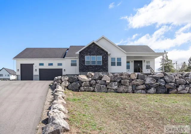 2nd image of 5900 N Alma Dr, Idaho Falls, ID 83401 | MLS# 2185270