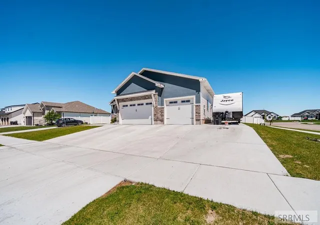 Homes for sale in Ammon, ID | 4839 Luxor Dr, Ammon, ID 83401 | MLS# 2187027