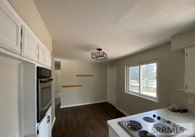 3rd image of 700 Robins Avenue, Idaho Falls, ID 83401 | MLS# 2188422