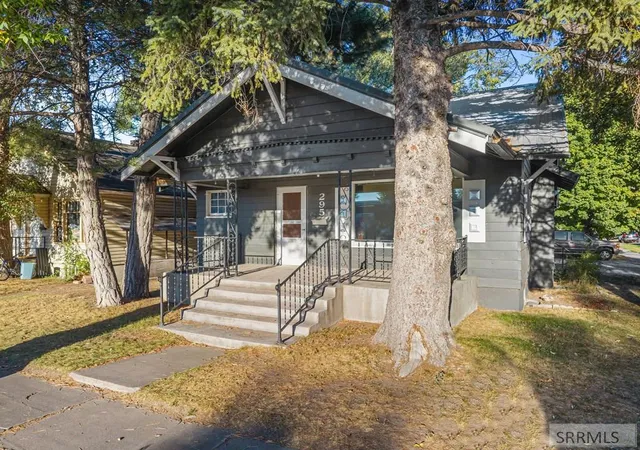 Photo 2 of Single family home for sale at 295 S Boulevard, Idaho Falls, ID 83401 | MLS# 2185577 | Listing updated on 2026-09-14