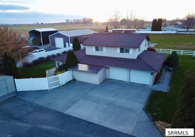 Photo 3 of Single family home for sale at 1622 Riverton Road, Blackfoot, ID 83221 | MLS# 2188553 | Listing updated on 2026-09-28