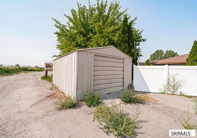Photo 4 of Single family home for sale at 1622 Riverton Road, Blackfoot, ID 83221 | MLS# 2188553 | Listing updated on 2026-09-28