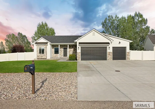 Photo 3 of Sale Pending at 1454 N Quinn Crk Rd, Idaho Falls, ID 83401 | MLS# 2188890 | Listing updated on 2026-09-09