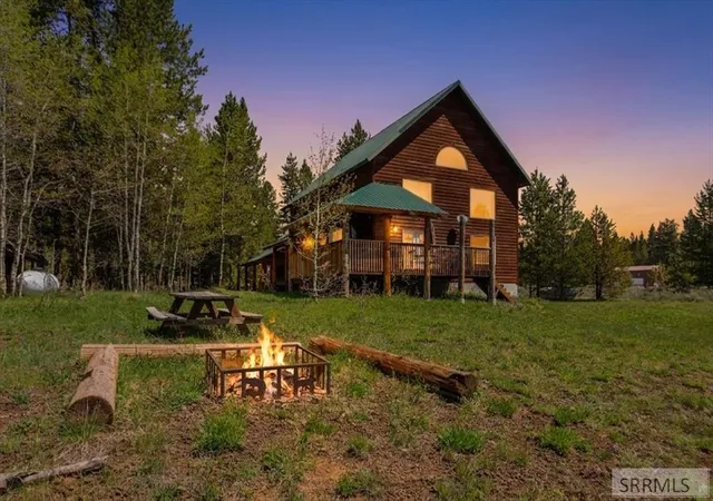 Homes for sale in Island Park, ID | 3524 Remington Dr, Island Park, ID 83429 | MLS# 2186602