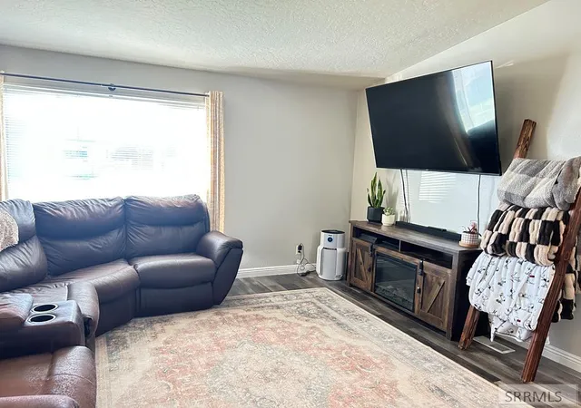 4th image of 420 Ward Dr, Blackfoot, ID 83221 | MLS# 2187264