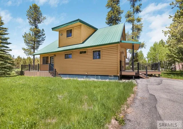 Photo 2 of Single family home for sale at 4001 Otter Trail, Island Park, ID 83429 | MLS# 2186732 | Listing updated on 2026-06-01