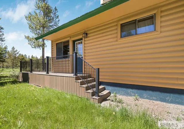 Photo 4 of Single family home for sale at 4001 Otter Trail, Island Park, ID 83429 | MLS# 2186732 | Listing updated on 2026-06-01