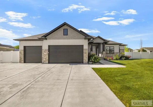 Homes for sale in Idaho Falls, ID | 3042 Lin Road, Idaho Falls, ID 83401 | MLS# 2187501