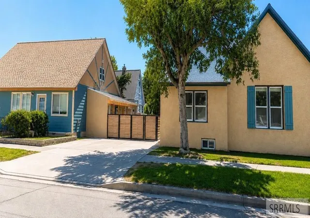 Photo 2 of Single family home for sale at 492 G Street, Idaho Falls, ID 83402 | MLS# 2187808 | Listing updated on 2026-09-14