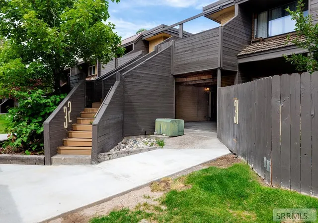Homes for sale in Idaho Falls, ID | 220 N Fanning Avenue #33, Idaho Falls, ID 83401 | MLS# 2187640
