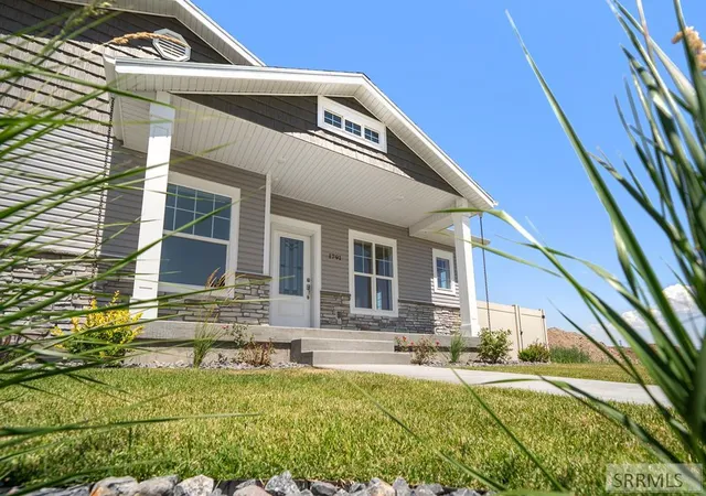 Photo 3 of Sale Pending at 1971 Prosperity Lane, Idaho Falls, ID 83404 | MLS# 2179410 | Listing updated on 2025-11-24