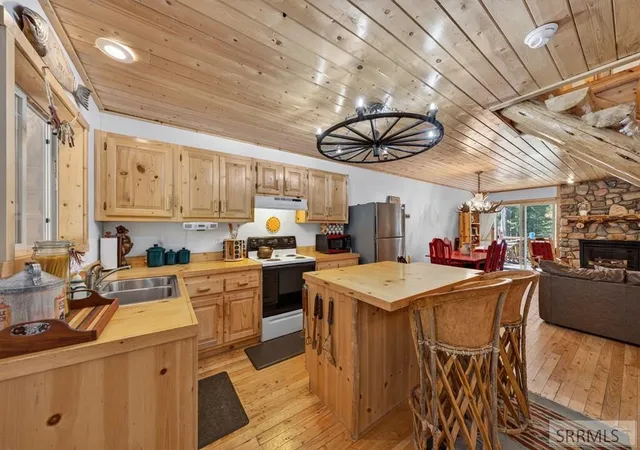 Photo 4 of Single family home for sale at 4175 Juniper Dr, Island Park, ID 83429 | MLS# 2187761 | Listing updated on 2026-08-29