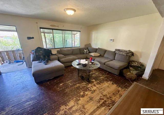 Photo 3 of Single family home for sale at 385 Tendoy Dr, Idaho Falls, ID 83401 | MLS# 2188417 | Listing updated on 2026-08-08