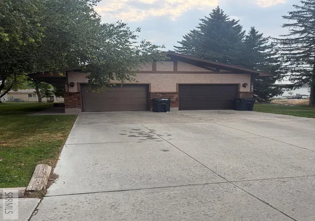 2nd image of 801 803 S Skyline Dr, Idaho Falls, ID 83402 | MLS# 2188169