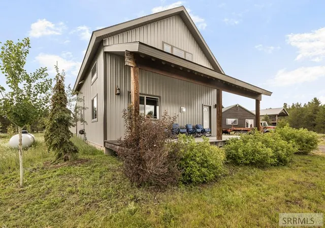 Homes for sale in Island Park, ID | 3413 Old Hwy 191, Island Park, ID 83429 | MLS# 2187412