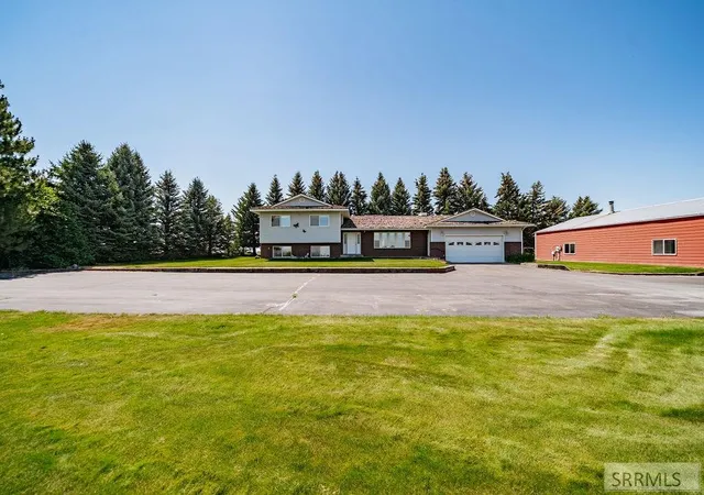 Photo 3 of Single family home for sale at 5915 W 65th S, Idaho Falls, ID 83402 | MLS# 2188090 | Listing updated on 2026-09-18