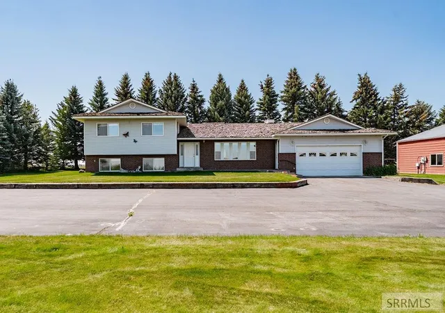 Photo 3 of Sale Pending at 5915 W 65th South, Idaho Falls, ID 83402 | MLS# 2188090 | Listing updated on 2026-09-27