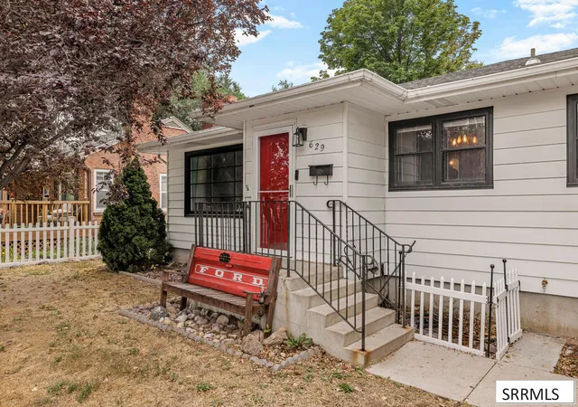 Photo 3 of Sale Pending at 629 12th Avenue, Pocatello, ID 83201 | MLS# 2188586 | Listing updated on 2026-09-14