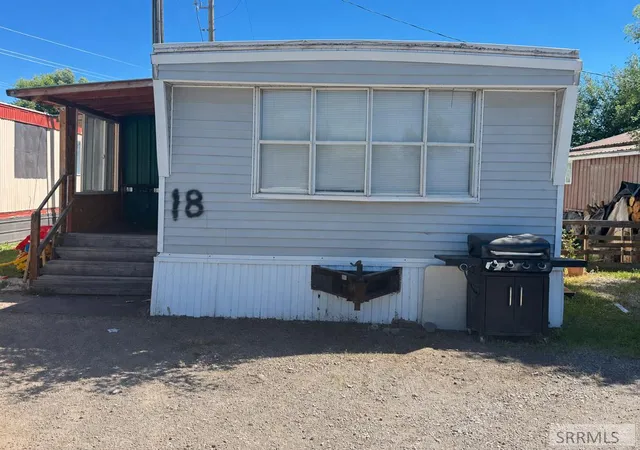 Photo 1 of Sale Pending at 1149 S Yellowstone Hwy #18, St Anthony, ID 83445 | MLS# 2187706 | Listing updated on 2026-09-30
