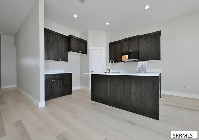 Photo 3 of Sale Pending at 6902 Bronson Dr, Idaho Falls, ID 83402 | MLS# 2188667 | Listing updated on 2026-08-31