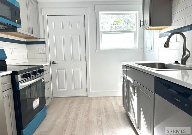 3rd image of 1015 Lovejoy Street, Idaho Falls, ID 83401 | MLS# 2187459
