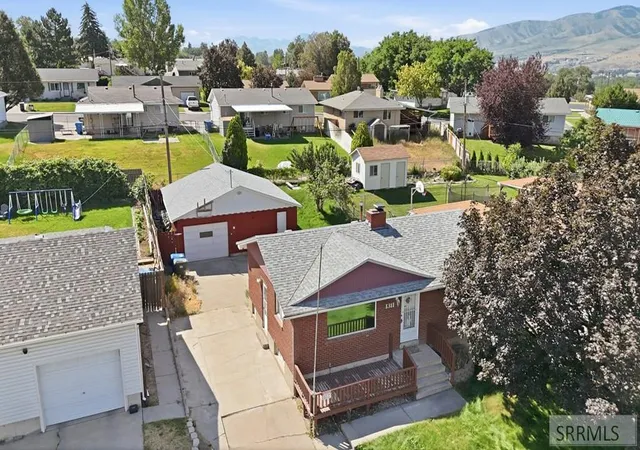 Photo 2 of Single family home for sale at 1311 Monte Vista Dr, Pocatello, ID 83201 | MLS# 2187987 | Listing updated on 2026-09-15