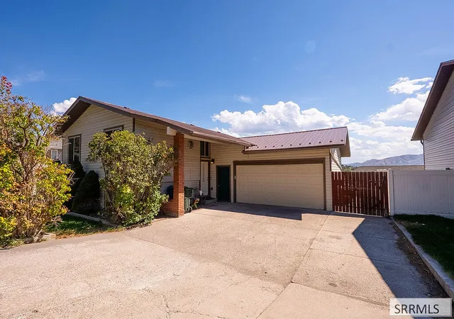 Photo 2 of Single family home for sale at 1637 Glacier Street, Pocatello, ID 83201 | MLS# 2188854 | Listing updated on 2026-08-28